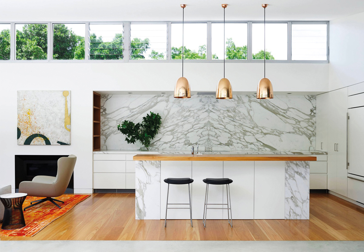 светлый мрамор в интерьере